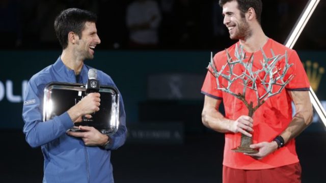 391779_karen chacanov novak djokovic 676x467.jpg