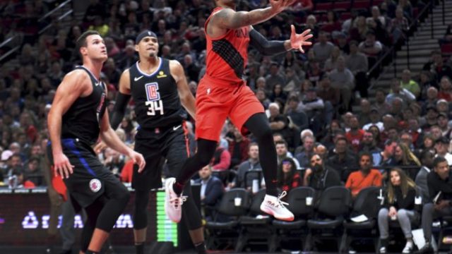 392370_clippers_trail_blazers_basketball_52209 d137218248fe4e4abda39cadb3c9ca55 676x507.jpg