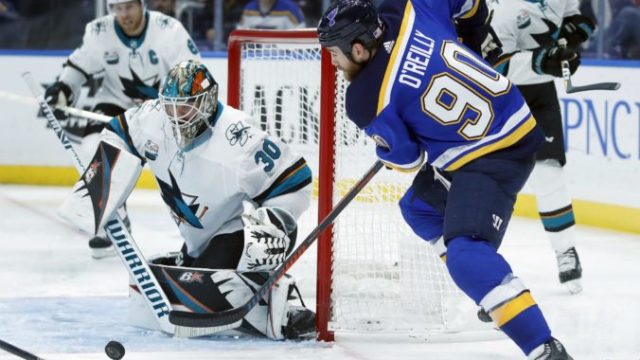 392496_sharks_blues_hockey_78888 f749271faa254c03aa54fc0d8761de2a 676x467.jpg