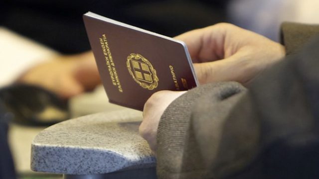 392516_greece_migrants_fake_passports_03203 ab4846f4ae414962a999c696a21b628f 676x502.jpg