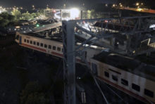 392667_taiwan_train_derailment_53195 646429b4b257436aa948eca7d1cde1d2 676x456.jpg
