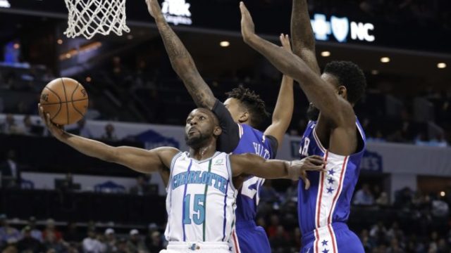 393359_76ers_hornets_basketball_83784 e625d1b82af54c4f8c4242ba35b0bf18 e1542532043145 676x493.jpg