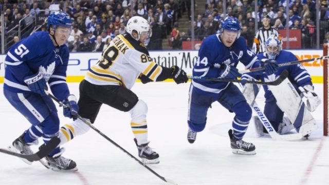 394398_bruins_maple_leafs_hockey_69396 fa27549527ff4858be680af07eb0e57e 1 676x451.jpg