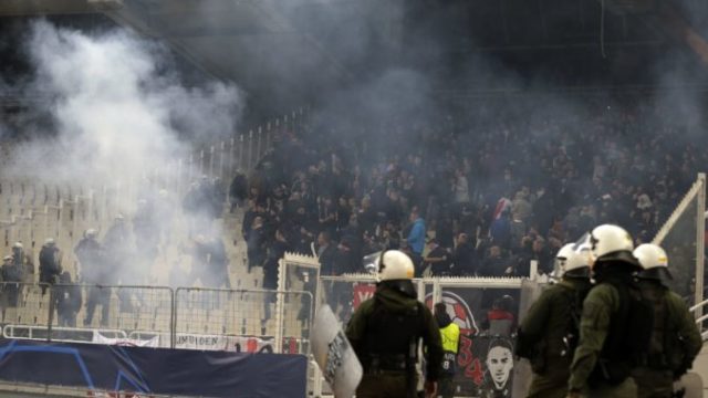 394790_aek ateny ajax amsterdam fanusikovia 676x445.jpg