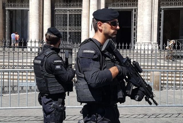 394986_italy_security_70608 cb30fe0c5bd14e708cc471daccaa45bd 676x454.jpg