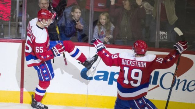 395016_devils_capitals_hockey_72627 c9b5b2f00a594144a0895f015fb58a84 676x450.jpg