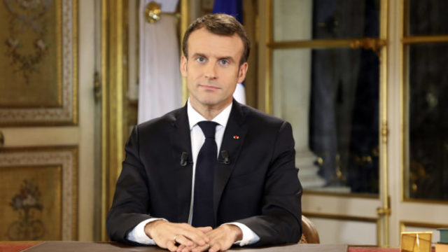396116_prezident macron 676x473.jpg