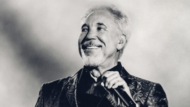 396479_tom jones 5 vivien 676x354.jpg