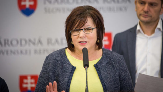 396491_veresova 676x451.jpg