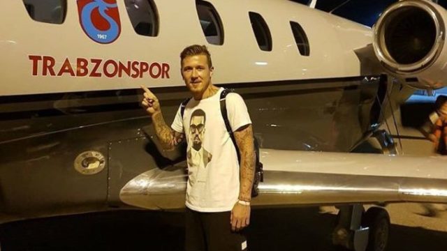 397043_juraj kucka 676x518.jpg