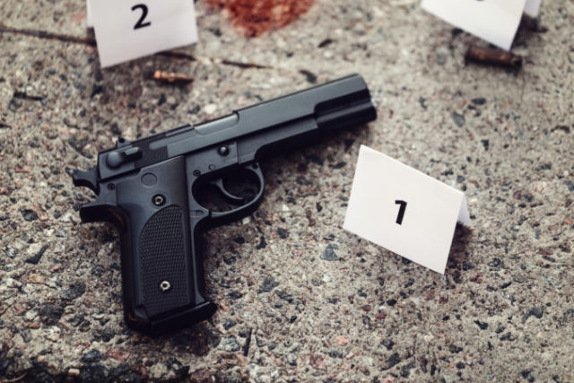 398333_pistol 676x451.jpg