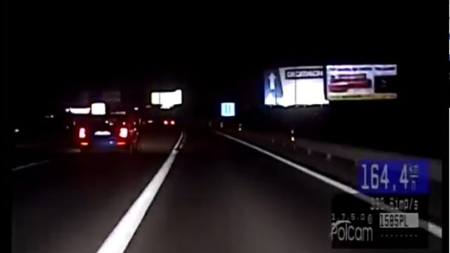 399980_policia_ strelba.jpg