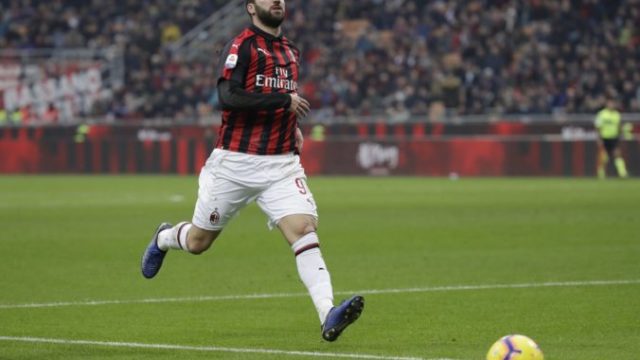 400385_gonzalo higuain acmilano 676x493.jpg