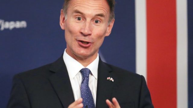 401336_japan_uk_foreign_secretary_62555 b74f4831702c4f50a799de24ef8bf3c5 676x542.jpg