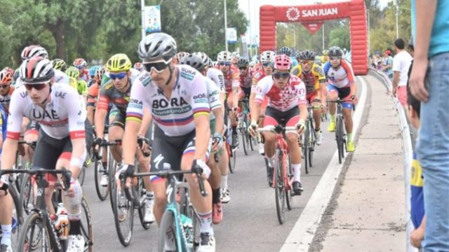 401677_peter sagan vuelta a san juan 676x450.jpg