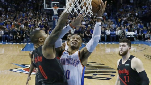 402665_russell westbrook damian lillard 676x472.jpg