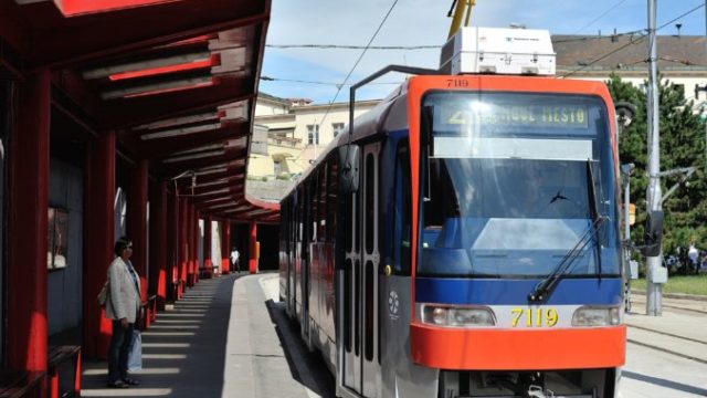 403175_elektricka hlavna stanica bratislava 676x450.jpg