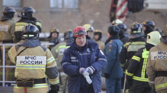 403226_russia_building_collapse_36961 f20ee15d16714b5a962d0f60d969bbaa 676x451.jpg