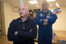 403272_scott kelly mark kelly 676x451.jpg
