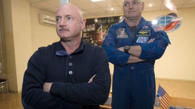 403272_scott kelly mark kelly 676x451.jpg