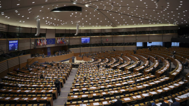 403398_europsky parlament 676x451.jpg