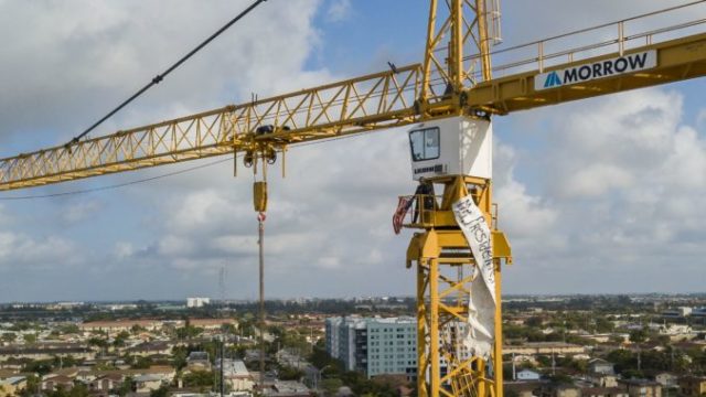 403417_donald trump transparent miami 676x380.jpg