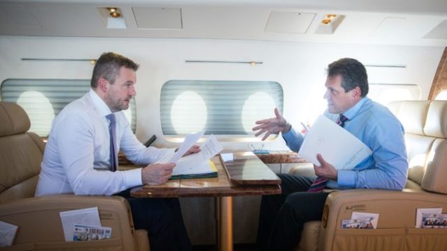 404306_peter pellegrini maros sefcovic 676x451.jpg