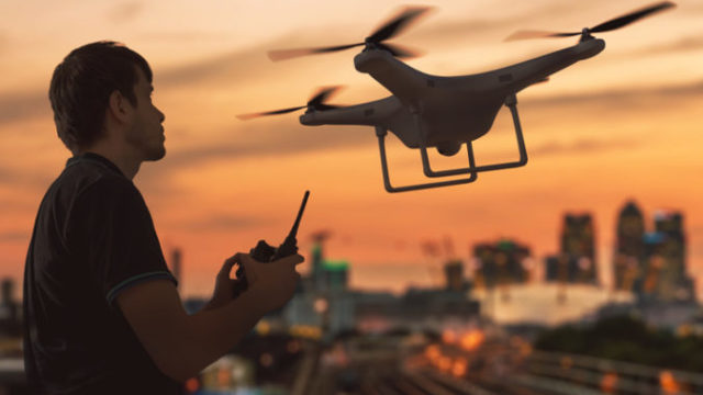 404353_dron 676x451.jpg