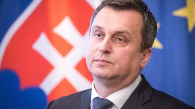 404570_andrej danko slovenska narodna strana sns 676x451.jpg