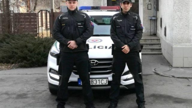404934_policia 1 676x450.jpg