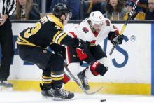 405504_senators_bruins_hockey_27645 f55c351ef4224baeb554e9f226f2fd08 676x451.jpg