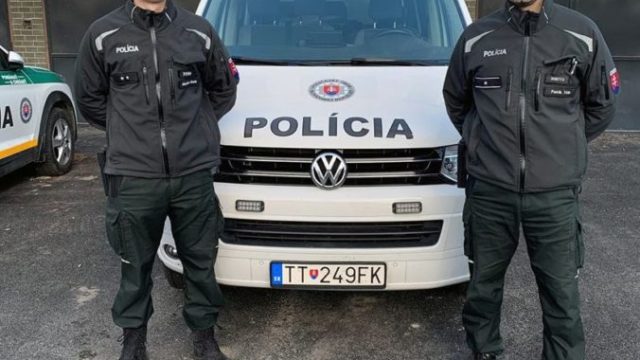 405600_policia 4 676x555.jpg