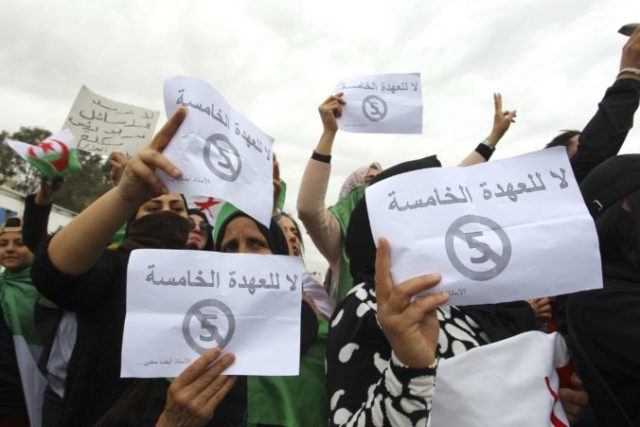 405669_algeria_protests_22681 23a1ca835ecd48528c19745caaa94764 676x451.jpg