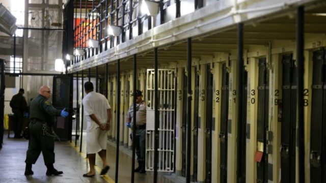 405791_california_death_penalty_moratorium_13439 f170e25a2e8e4e45b1c3b456a21aa5bd 676x451.jpg