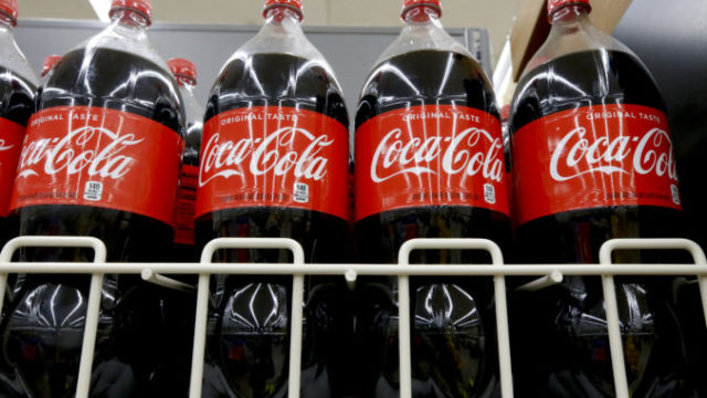 406057_earns_coca_cola_53299 48b55a6ace5a4375927e21401c4535d3 676x437.jpg