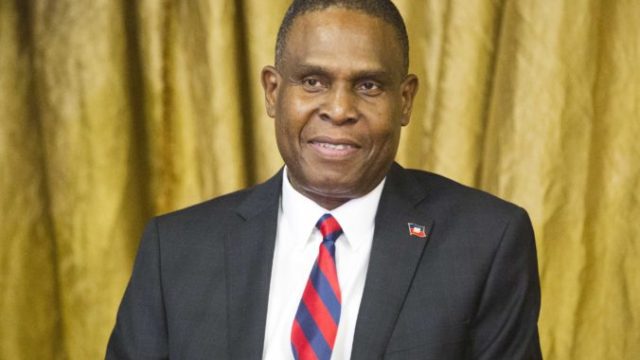 406555_jean henry ceant 676x467.jpg