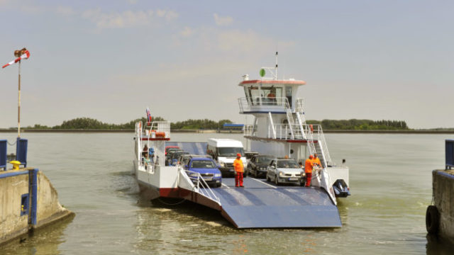 406625_kompa_18 676x451.jpg