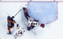 406825_philadelphia flyers chicago blackhawks nhl 676x414.jpg