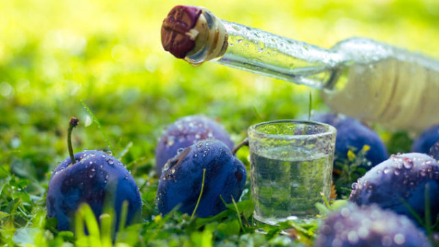 406959_alkohol 676x450.jpg