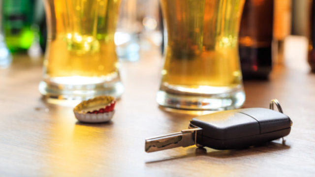 407253_alkohol 4 676x370.jpg