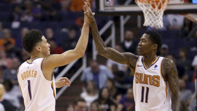 407633_devin booker jamal crawford 676x440.jpg