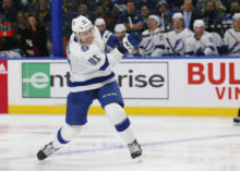 408797_lightning_sabres_hockey_40213 d7707d49b1514b1b98387455f6991ade 676x481.jpg