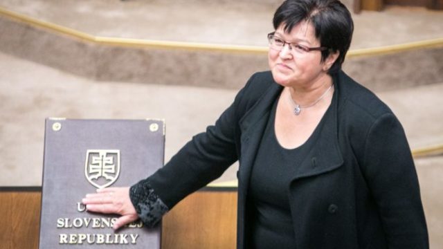 409348_darina gabaniova 676x451.jpg