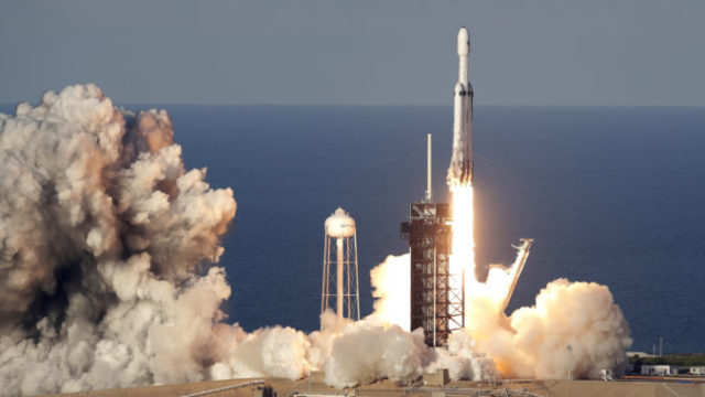 409372_falcon heavy 1 676x476.jpg