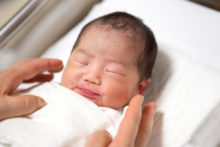 409431_novorodenec 676x451.jpg