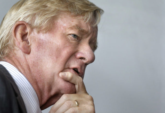 409786_william weld 676x464.jpg