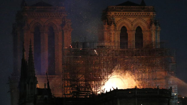 409821_notre dame 6 676x451.jpg