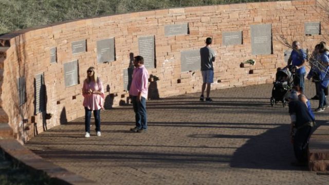 410334_columbine_20_years_later_vigil_59824 2680a78787c84a52b7041289bb1c1be9 676x418.jpg