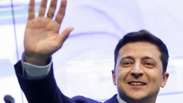 410450_volodymyr zelenskyj 676x512.jpg