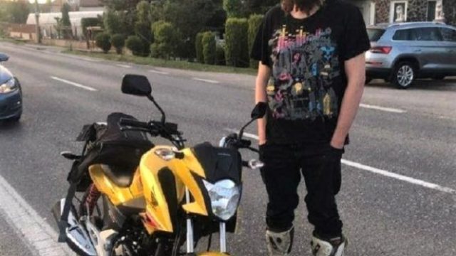 411359_motocyklistakopia 676x422.jpg